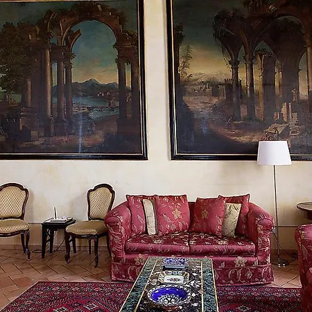 Sant' Eustachio Sleeps 8 Air Con Wifi *